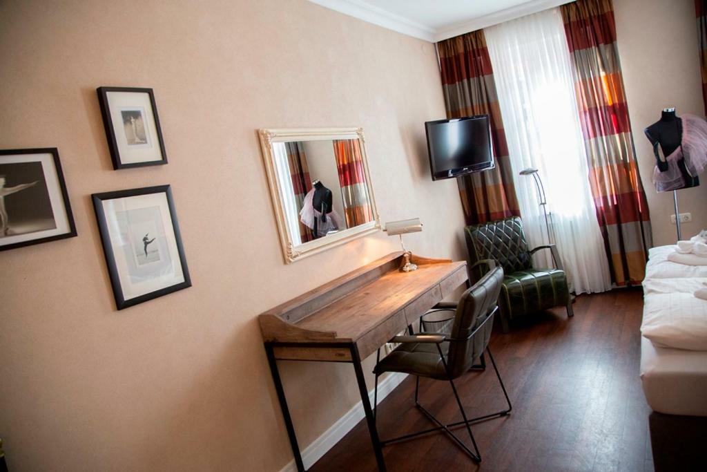 Prüm Hotel Zum Goldenen Stern מראה חיצוני תמונה
