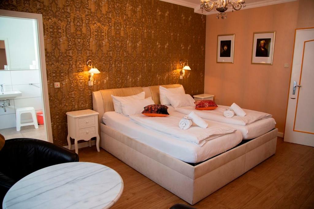Prüm Hotel Zum Goldenen Stern מראה חיצוני תמונה